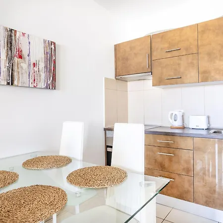 Apartament Club Paraiso Near Hard Rock By Interhome